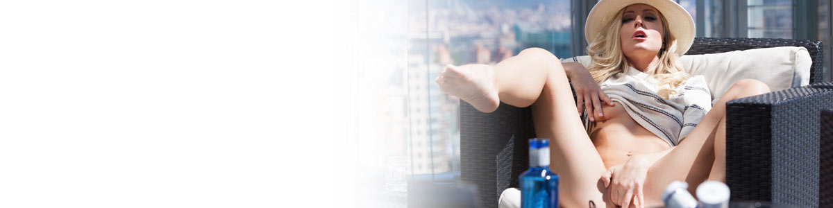 FrolicMe | Beautiful erotica for women and couples, erotic stories, female friendly videos, films and photography, the sexiest site for erotica.