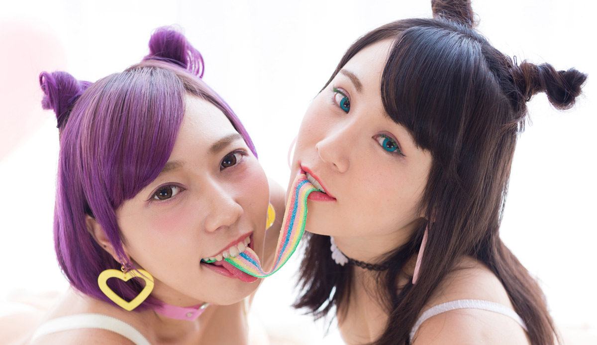 Lollipop Girls Reina Fujikawa and Yuzu Kitagawa. Two Japanese girls giving a blowjob in a LollipopGirls video.